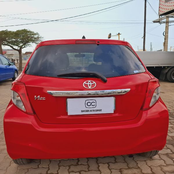  17290  TOYOTA VITZ  2011  