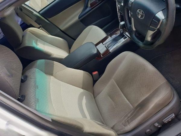 22402  TOYOTA MARK-X  2011  
