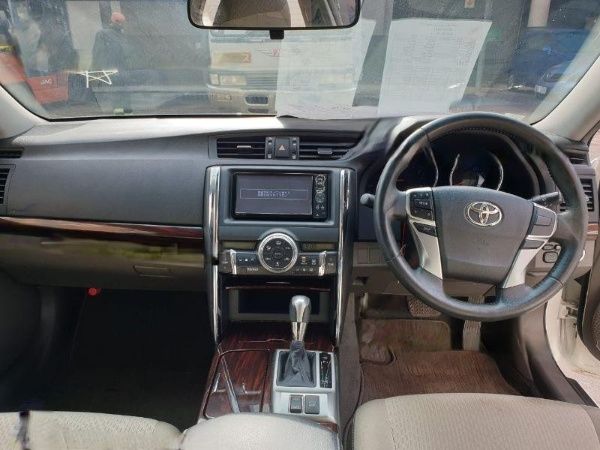  22402  TOYOTA MARK-X  2011  