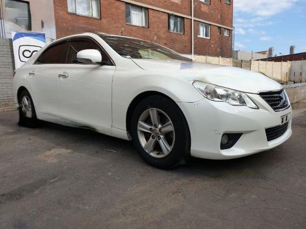  22402  TOYOTA MARK-X  2011  