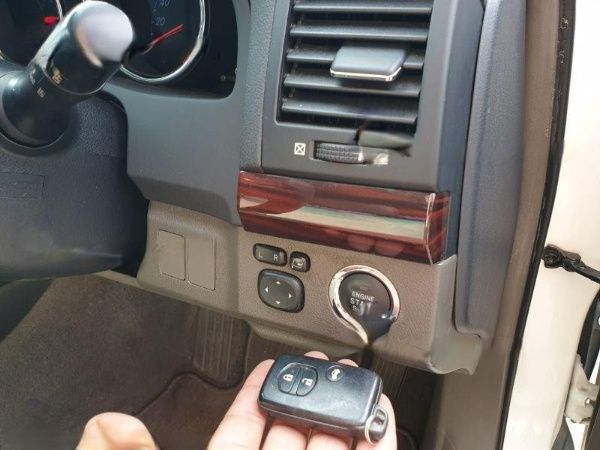  22402  TOYOTA MARK-X  2011  