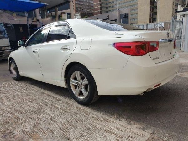  22402  TOYOTA MARK-X  2011  