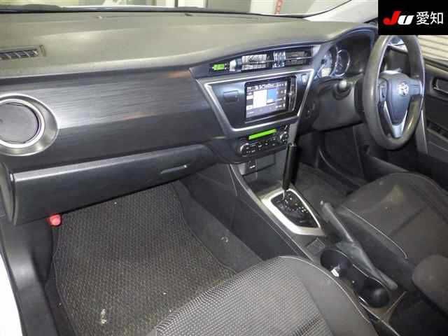  24172  TOYOTA AURIS  2012  