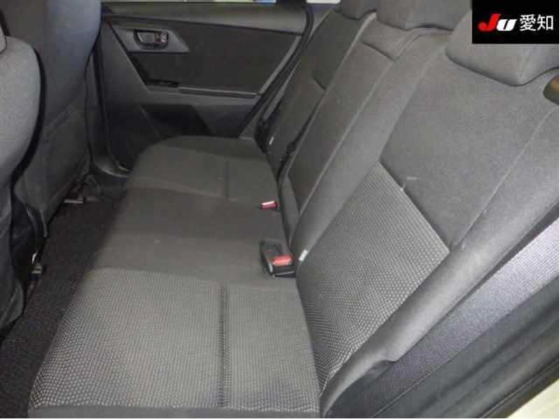  24172  TOYOTA AURIS  2012  
