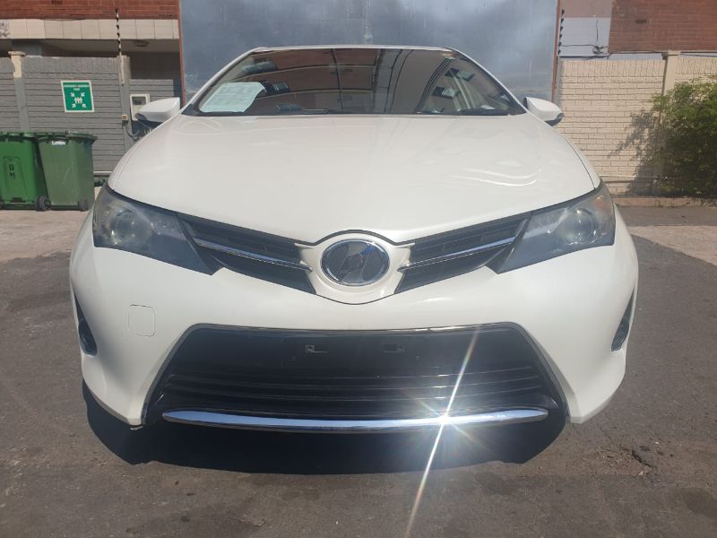  24172  TOYOTA AURIS  2012  