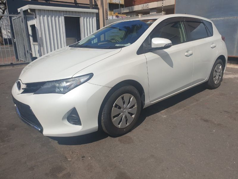 24172 TOYOTA AURIS 2012 