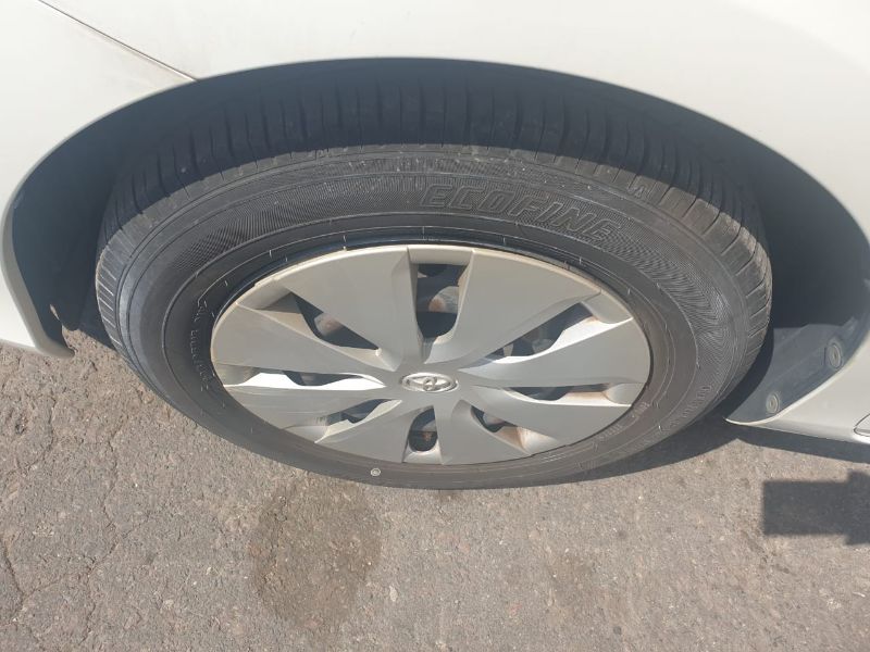  24172  TOYOTA AURIS  2012  