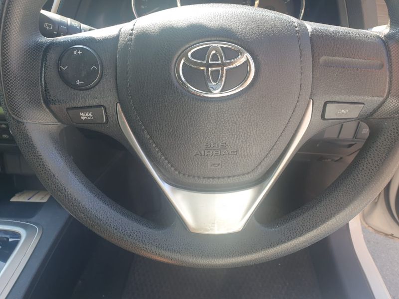  24172  TOYOTA AURIS  2012  