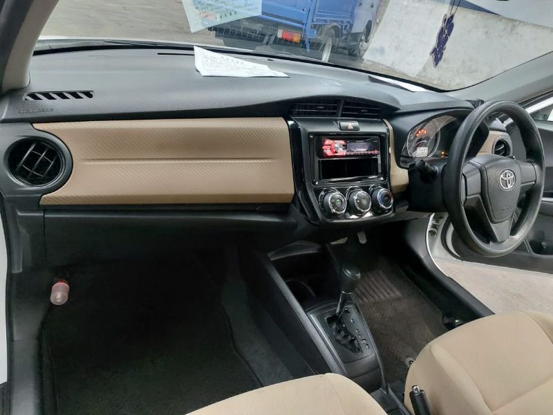 24679  TOYOTA COROLLA AXIO  2014  