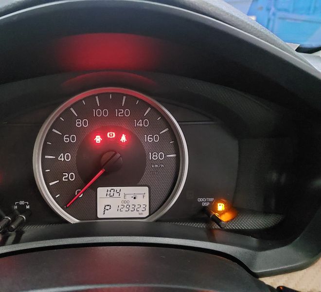  24679  TOYOTA COROLLA AXIO  2014  