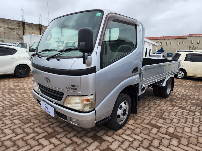  24806  TOYOTA DYNA  2006  