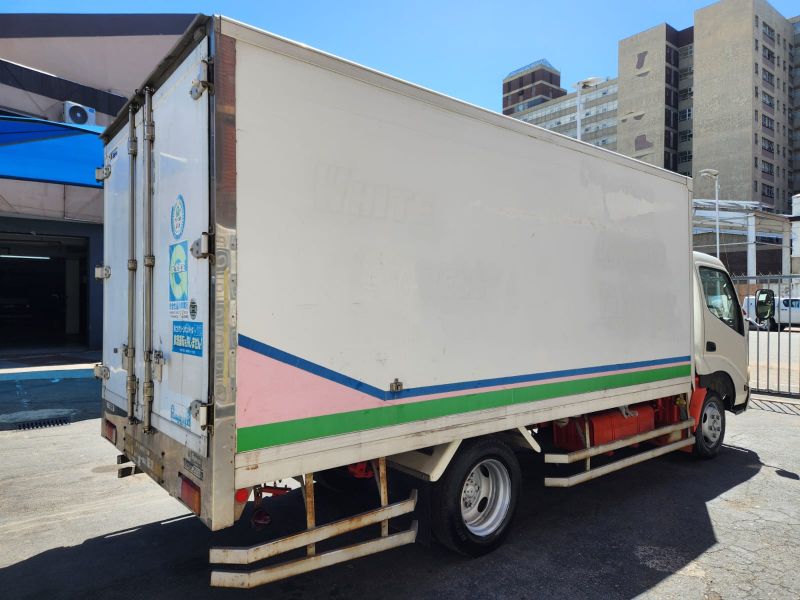  25119  TOYOTA DYNA  2007  