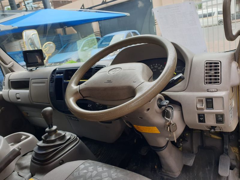  25120  TOYOTA DYNA  2008  