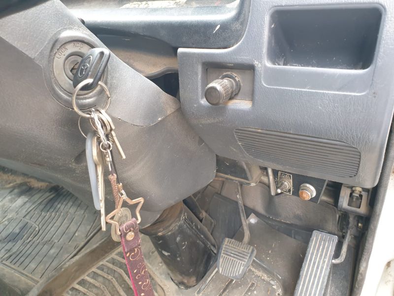  25121  TOYOTA DYNA  1995  