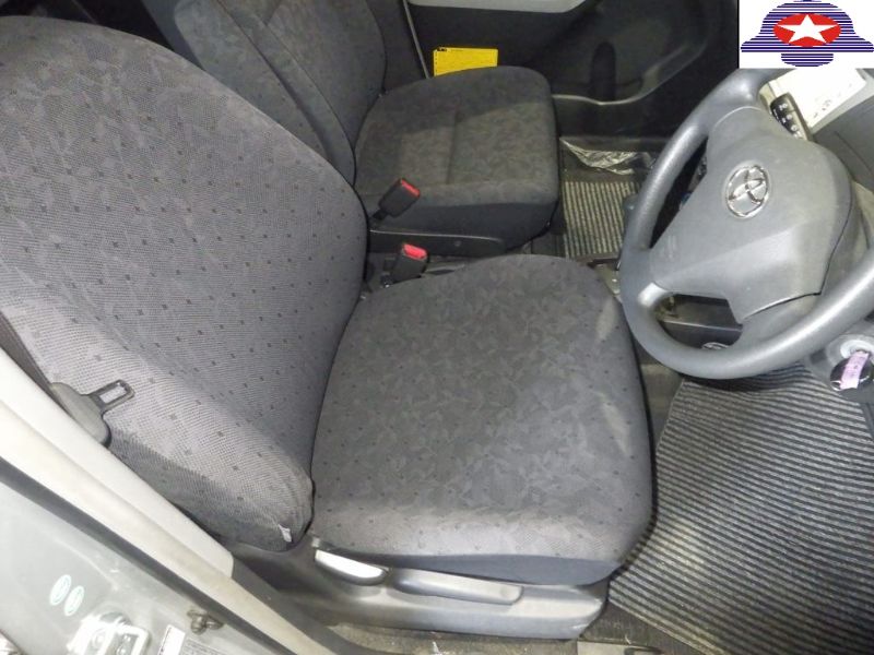  25191  TOYOTA VITZ  2010  