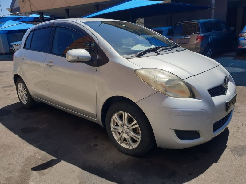  25191  TOYOTA VITZ  2010  
