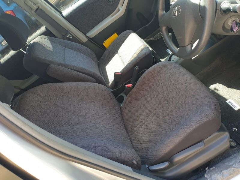  25191  TOYOTA VITZ  2010  