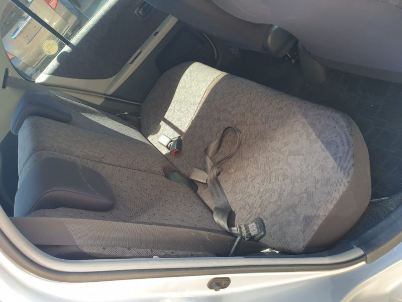  25191  TOYOTA VITZ  2010  