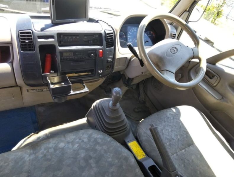  25287  TOYOTA DYNA  2000  