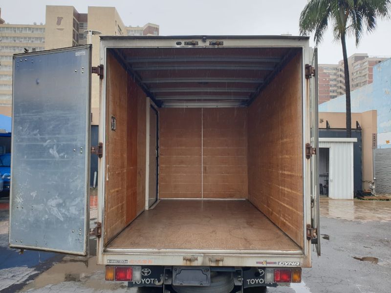  25287  TOYOTA DYNA  2000  