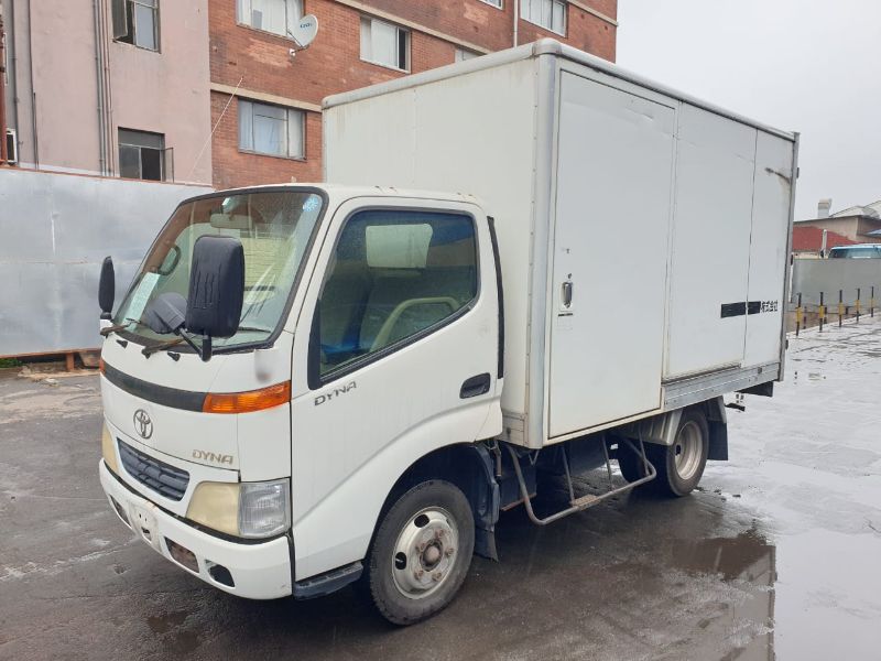  25287  TOYOTA DYNA  2000  