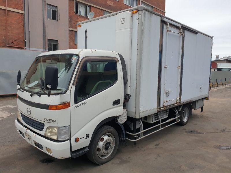  25347  HINO DUTRO  2001  