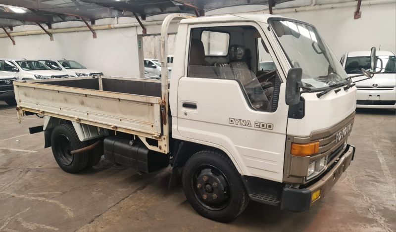 25565 TOYOTA DYNA 1990