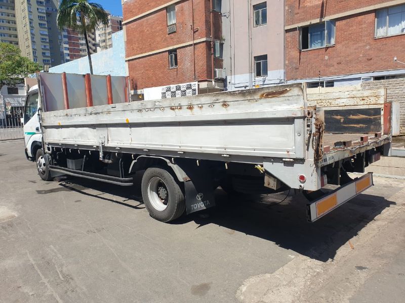  25604  TOYOTA DYNA  2003  