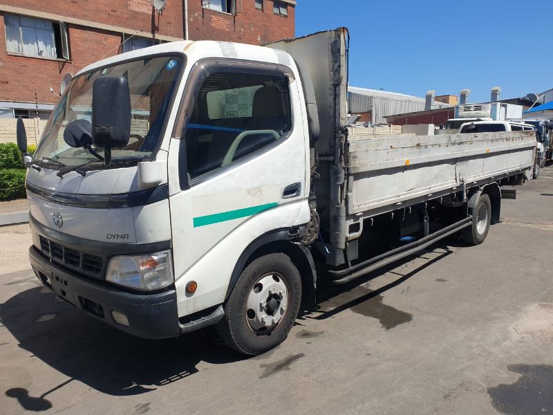  25604  TOYOTA DYNA  2003  