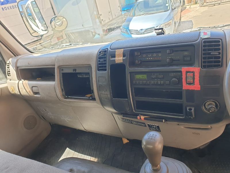  25604  TOYOTA DYNA  2003  