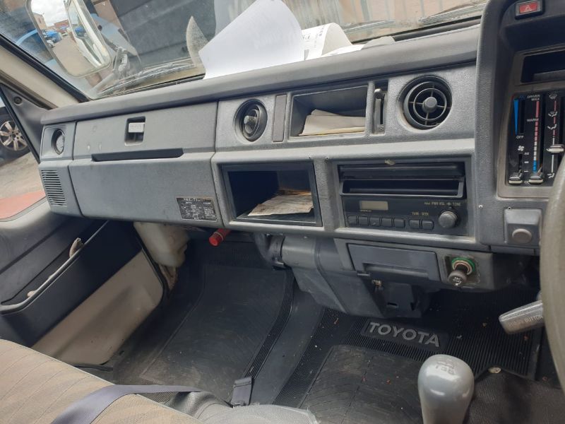  25622  TOYOTA DYNA  1992  