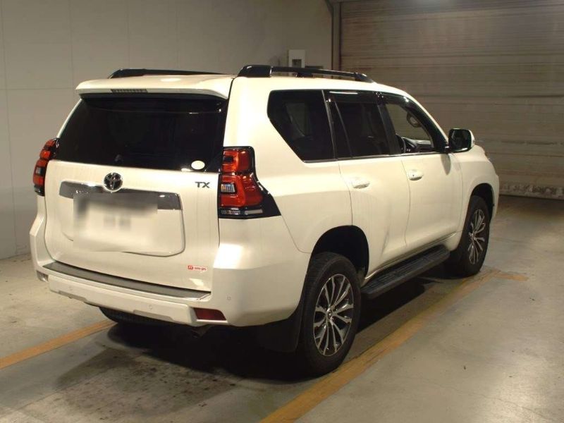  25629  TOYOTA LANDCRUISER PRADO  2018  