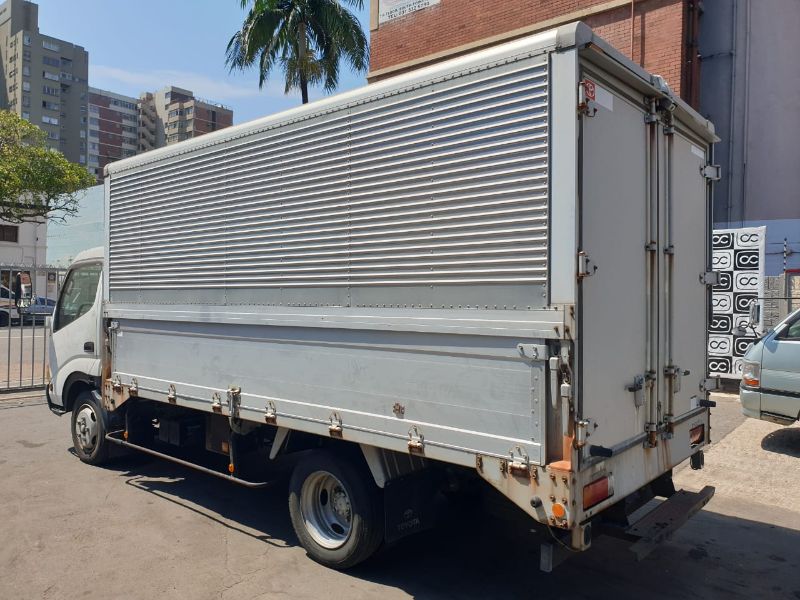 25670  TOYOTA DYNA  2008  
