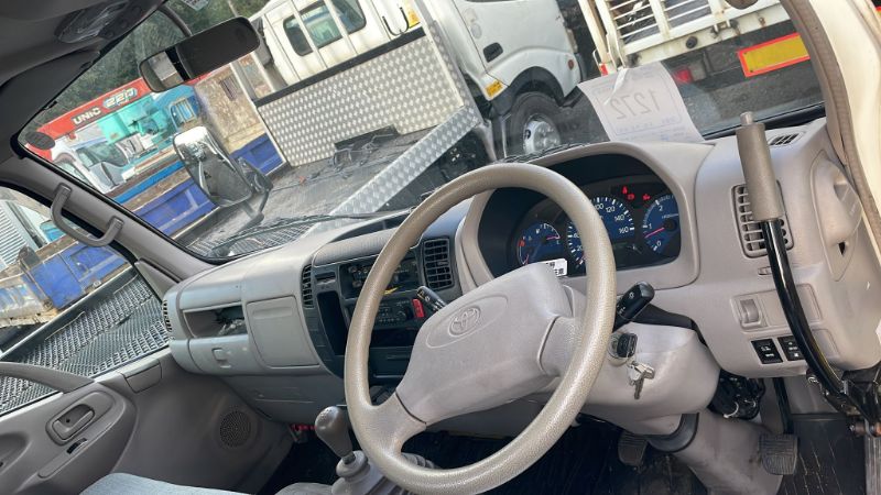  25698  TOYOTA DYNA  1999  