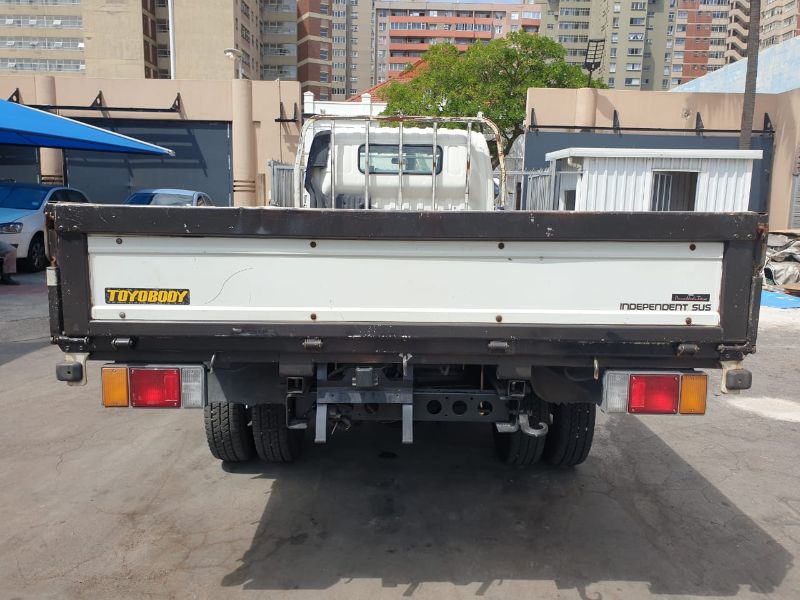 25698  TOYOTA DYNA  1999  