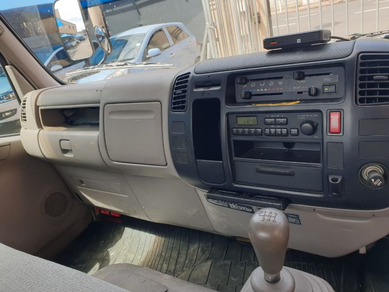 25698  TOYOTA DYNA  1999  