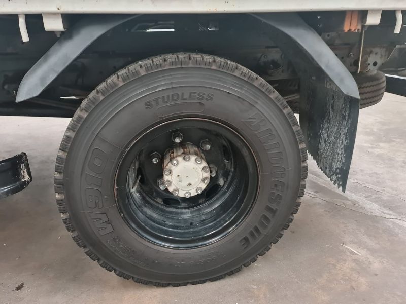  25700  TOYOTA DYNA  1999  