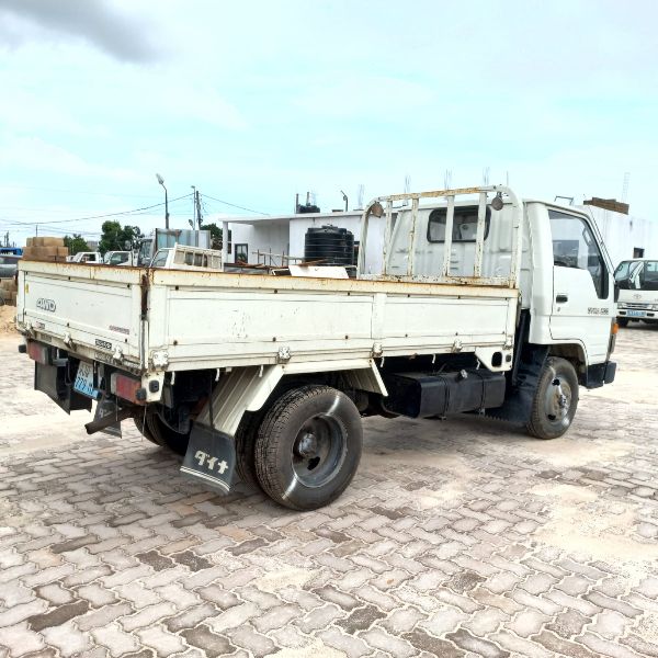  25701  TOYOTA DYNA  1991  