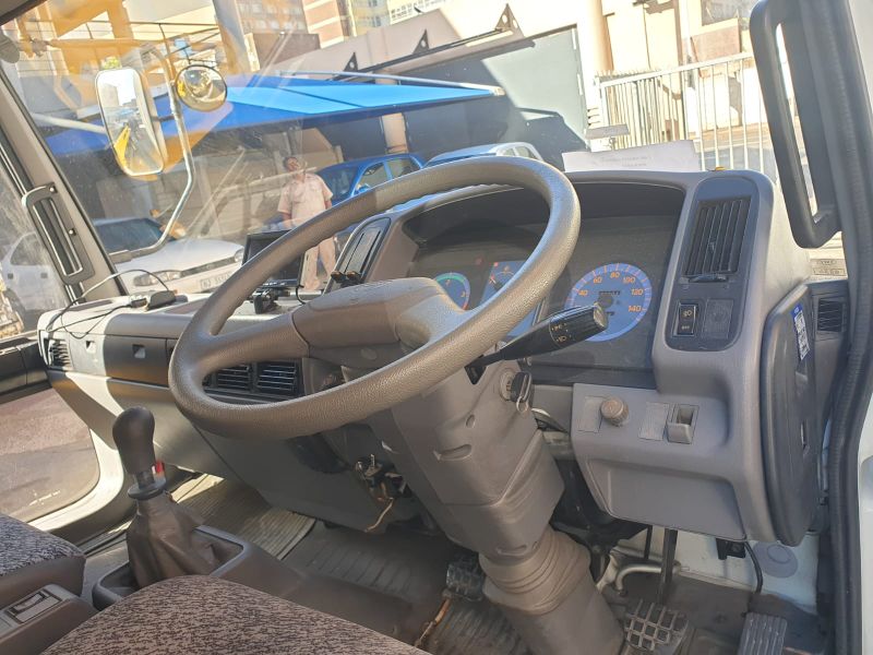  25702  TOYOTA DYNA  1996  