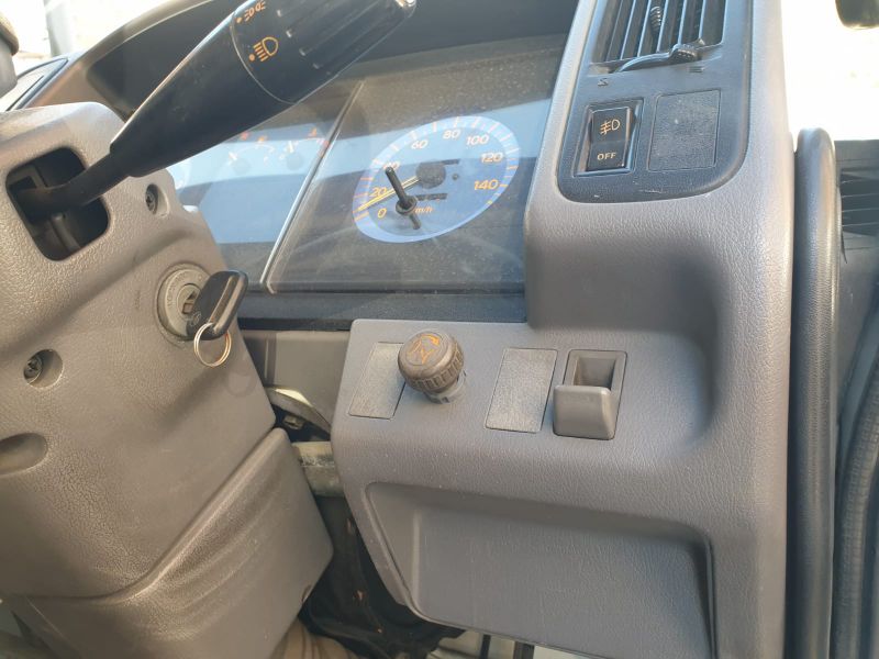  25702  TOYOTA DYNA  1996  