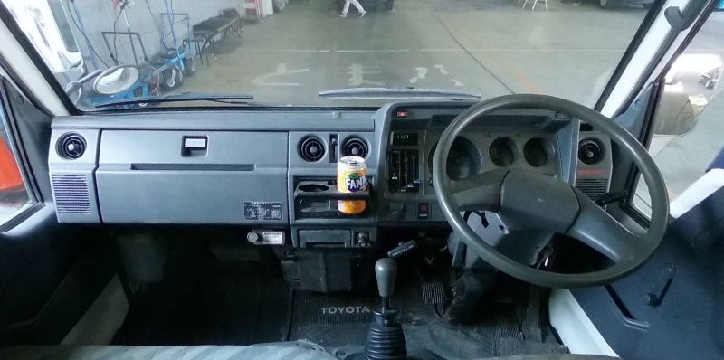  25724  TOYOTA DYNA  1995  