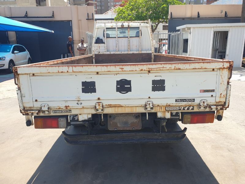  25737  TOYOTA DYNA  1992  