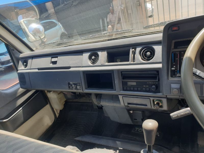  25737  TOYOTA DYNA  1992  