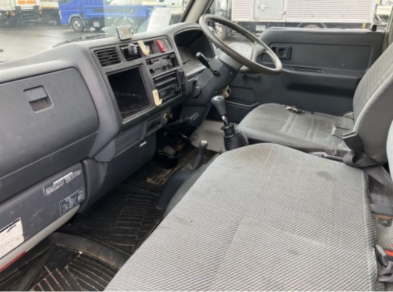  25742  TOYOTA DYNA  1996  