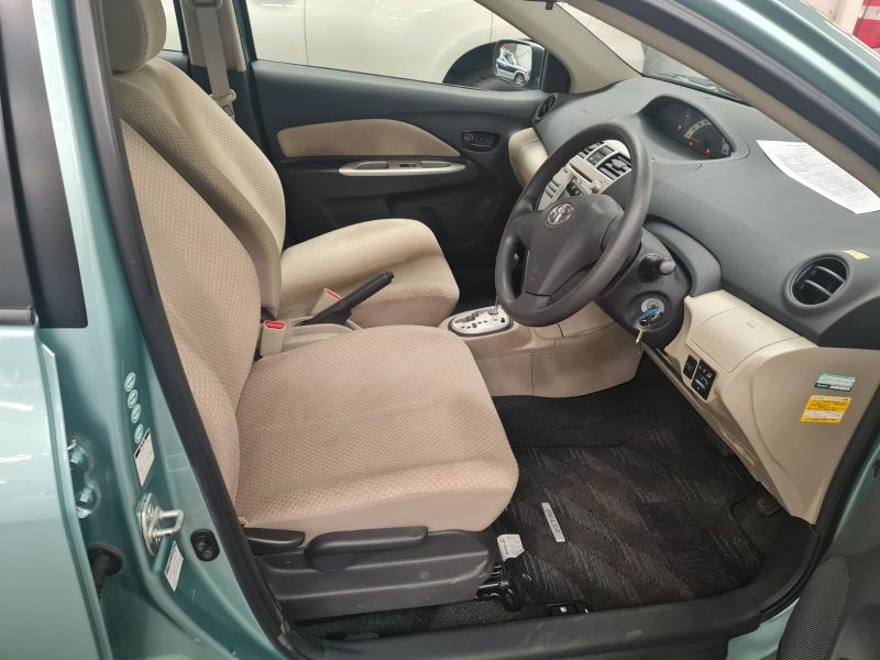 25775  TOYOTA BELTA  2006  