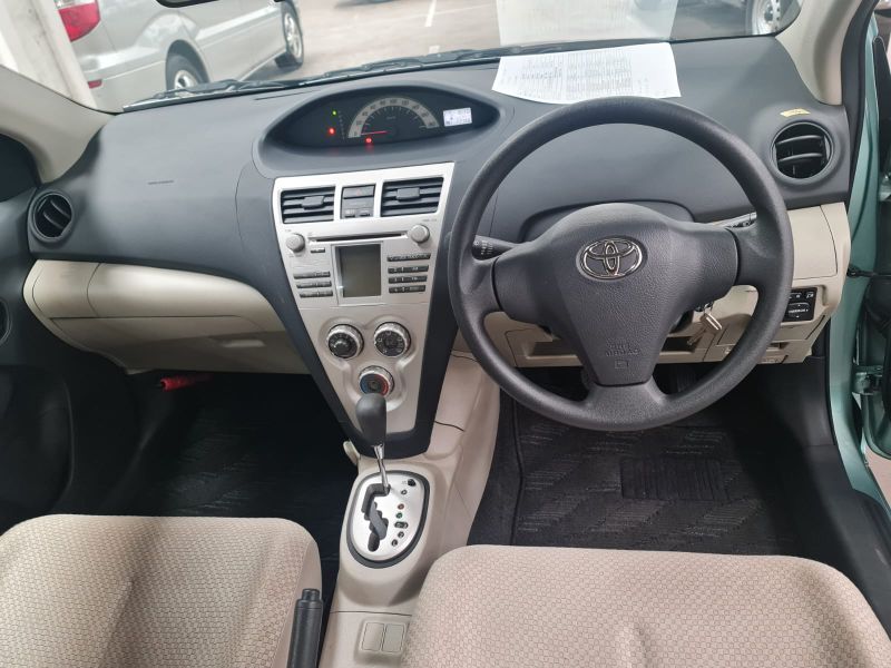  25775  TOYOTA BELTA  2006  