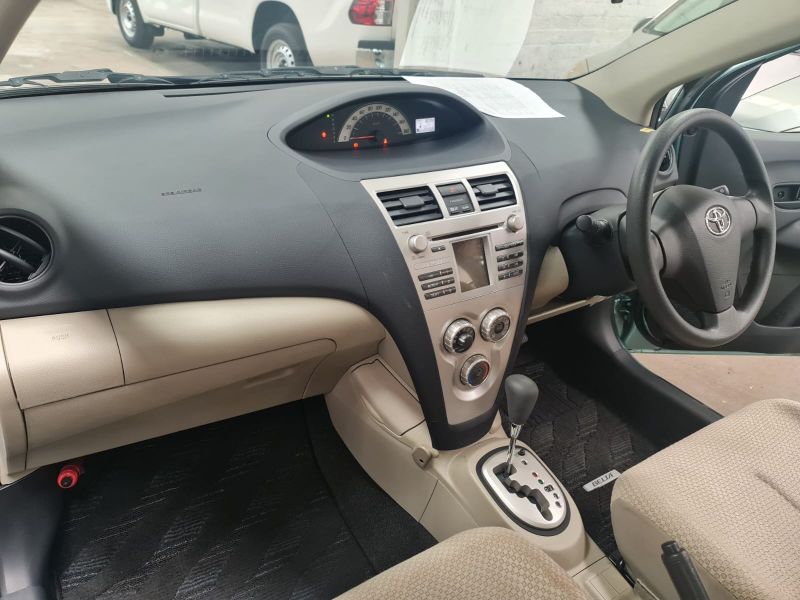  25775  TOYOTA BELTA  2006  