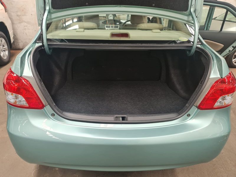  25775  TOYOTA BELTA  2006  