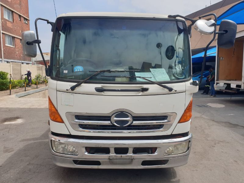  25794  HINO RANGER  2004  