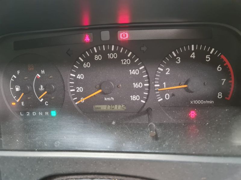  25798  TOYOTA HIACE  2003  